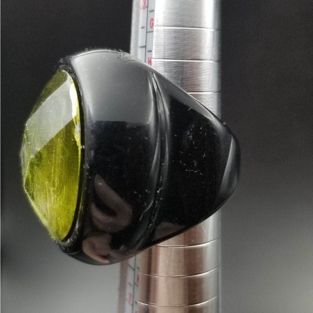 The gypsy's secret yellow green cabochon ring size 5. R117